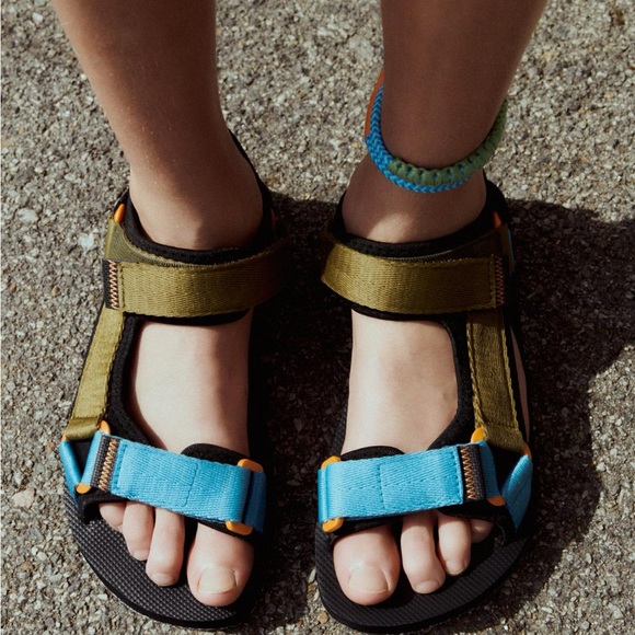 🌈 3 for $20 🌈 Colorful Kids' Sandals - Picture 1 of 8